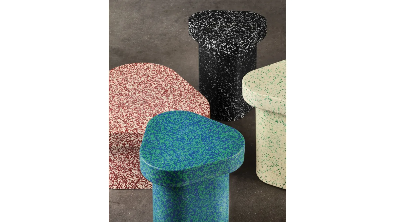 Tavolini Superpop realizzati in plastica riciclata di Miniforms