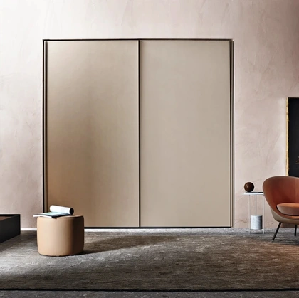 Armadio Gliss-Master - A Filo Door laccato di Molteni & C