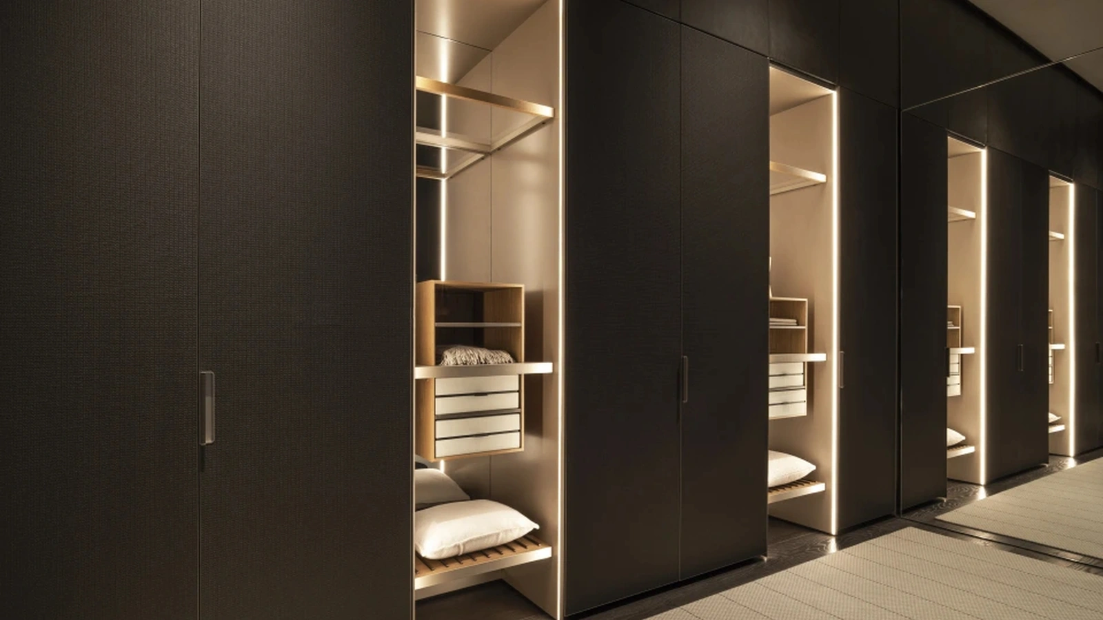 Cabina Armadio Gliss Master - Roma Door di Molteni & C