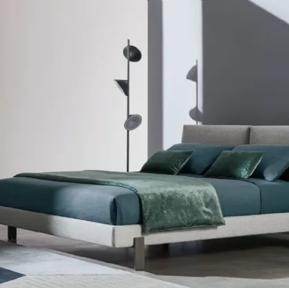 Letto in tessuto imbottito con testiera Book di Twils