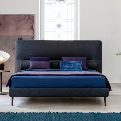 Letto in tessuto imbottito con testiera De Light di Twils