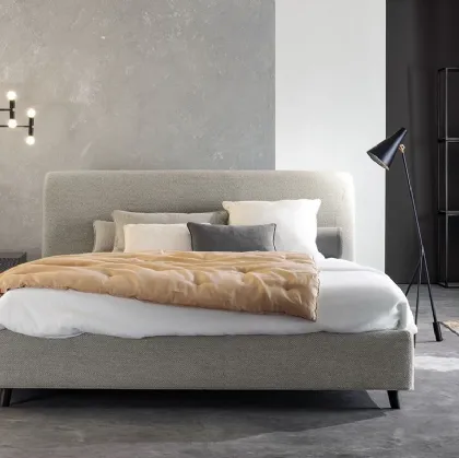 Letto matrimoniale in tessuto imbottito con testiera Es di Twils