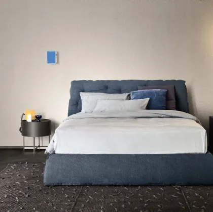 Letto in tessuto imbottito con testiera trapuntata Impunto di Pianca