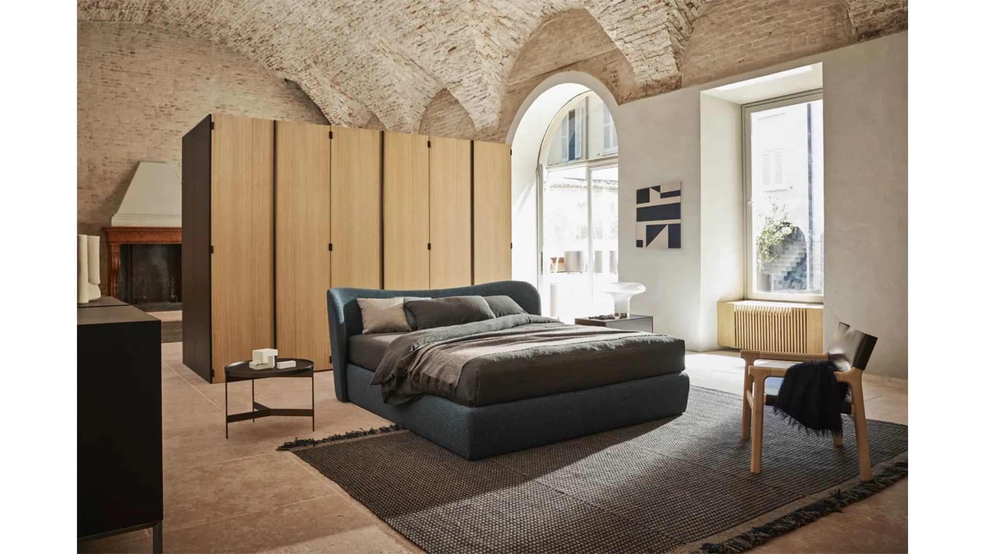 Letto in tessuto con testiera Nathan di Ditre Italia
