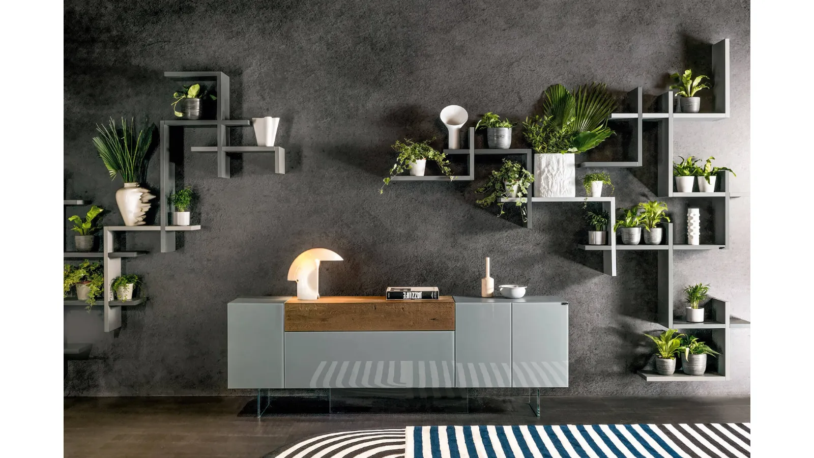 Libreria di design LagoLinea Sospesa in laccato opaco di Lago