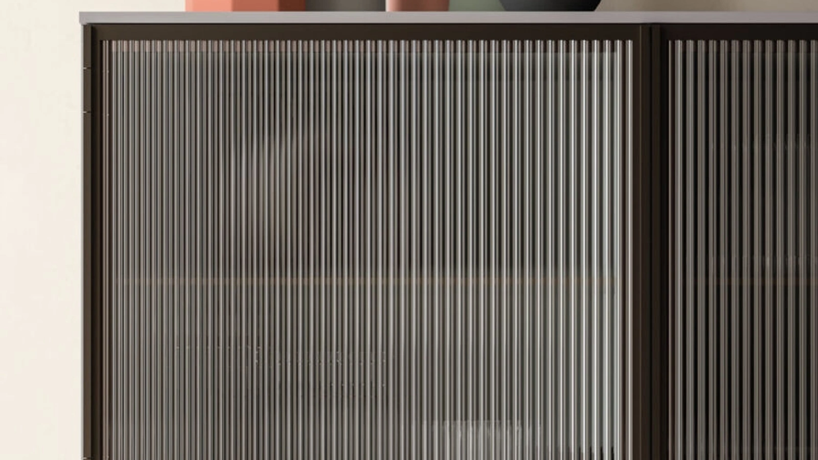 Madia Glass 03 in vetro canneté di Orme
