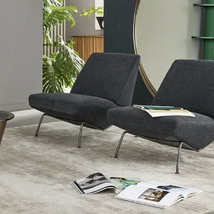 Poltrona in tessuto imbottito Sleek di Bonaldo