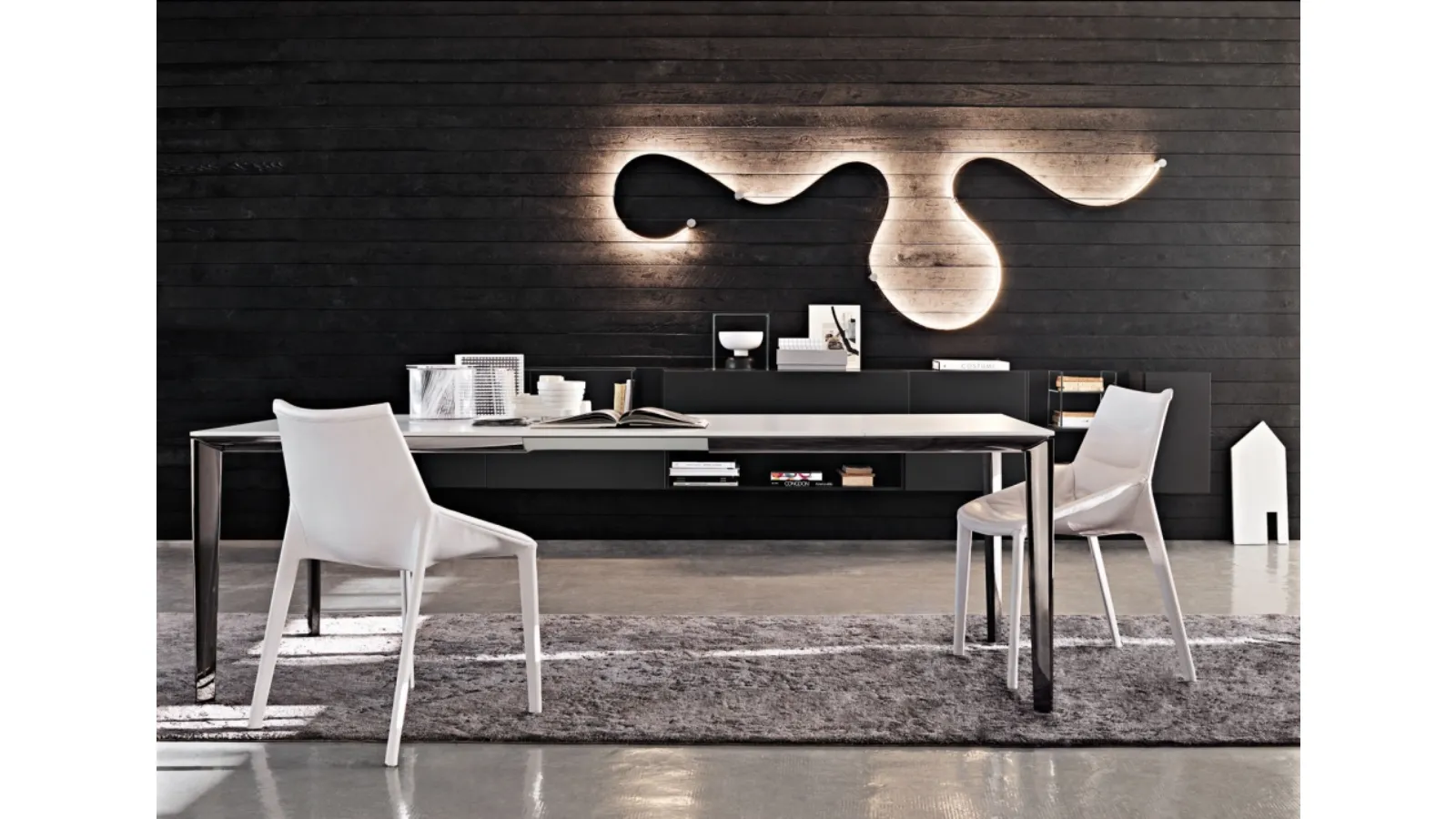 Sedia di design in pelle Outline di Molteni & C