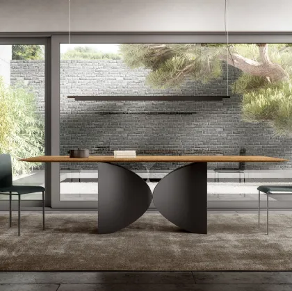 Tavolo Meet con top in Legno e base in metallo di Lago