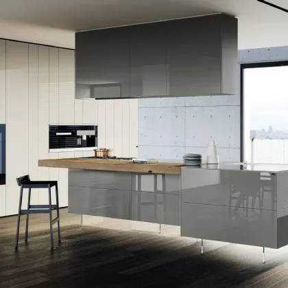 Cucina Design 36e8 Isola in vetro laccato Grigio lucido con piano in legno di Rovere centenario di Lago