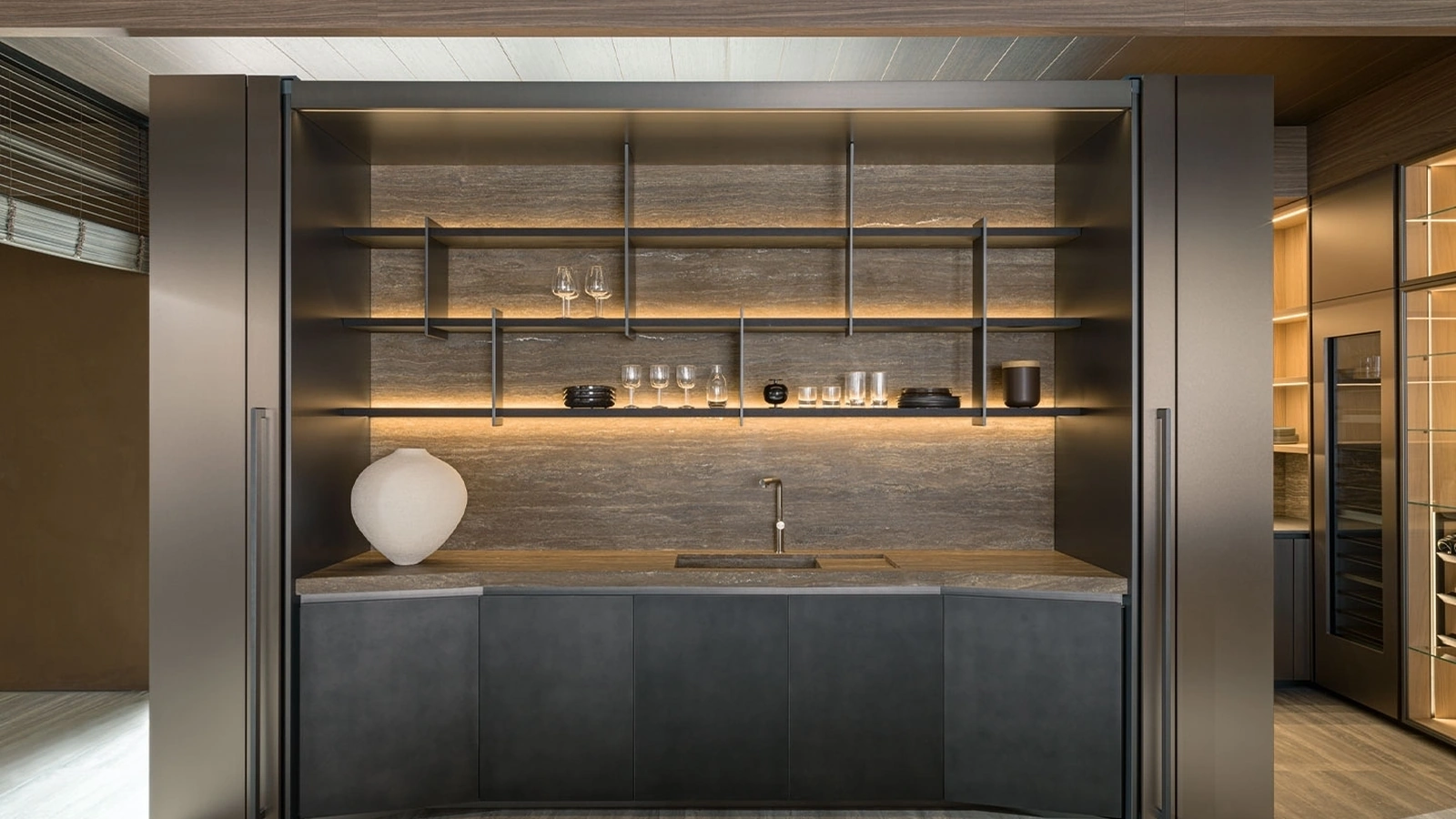 Cucina Design Tivalì 2|0 By Yabu Pushelberg in laccato Antracite di Molteni & C