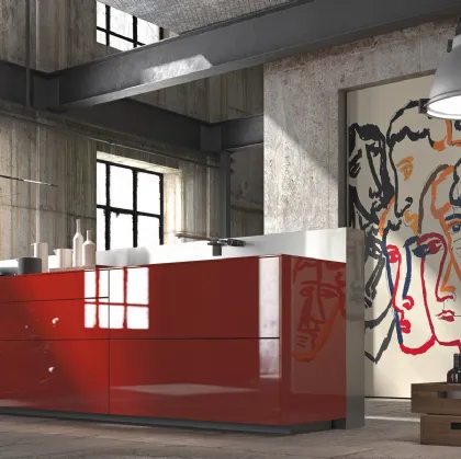 Cucina Design in linea in vetro lucido rosso con stampa artistica Artematica Vitrum Arte Sandro Chia di Valcucine
