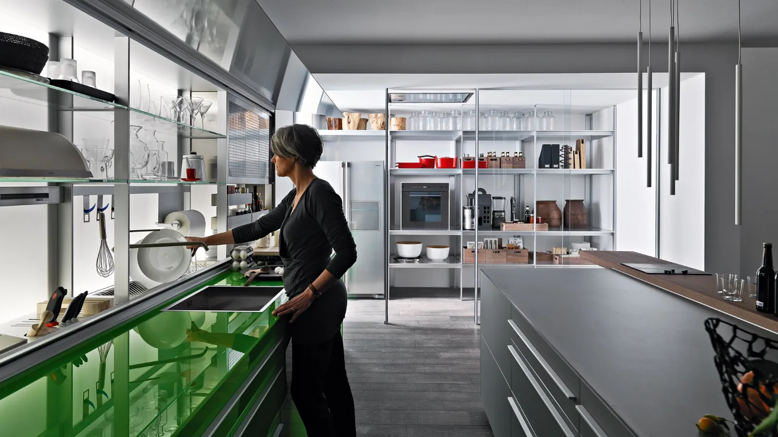 Cucina Design in linea Artematica Vitrum Verde Prato di Valcucine
