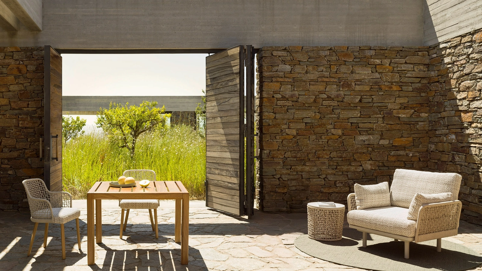 Tavolo in Iroko Gianna di Varaschin