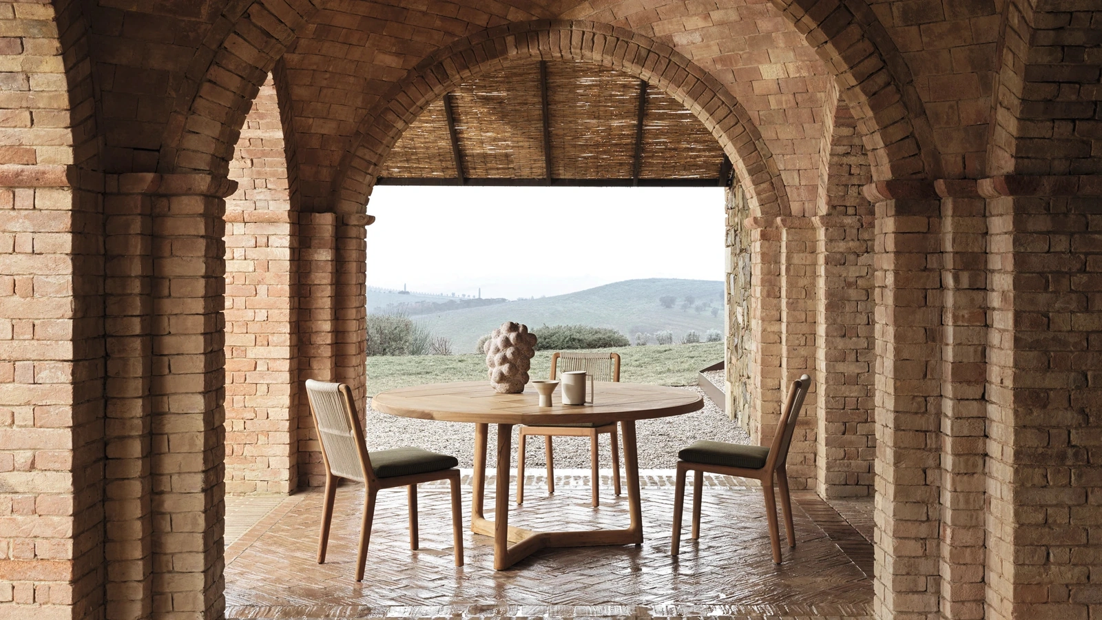 Sedia Cobea in legno di Molteni & C