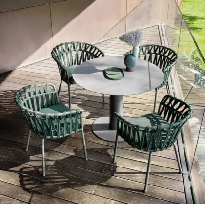 Tavolino rotondo Big Base in acciaio con stelo cilindrico di Varaschin