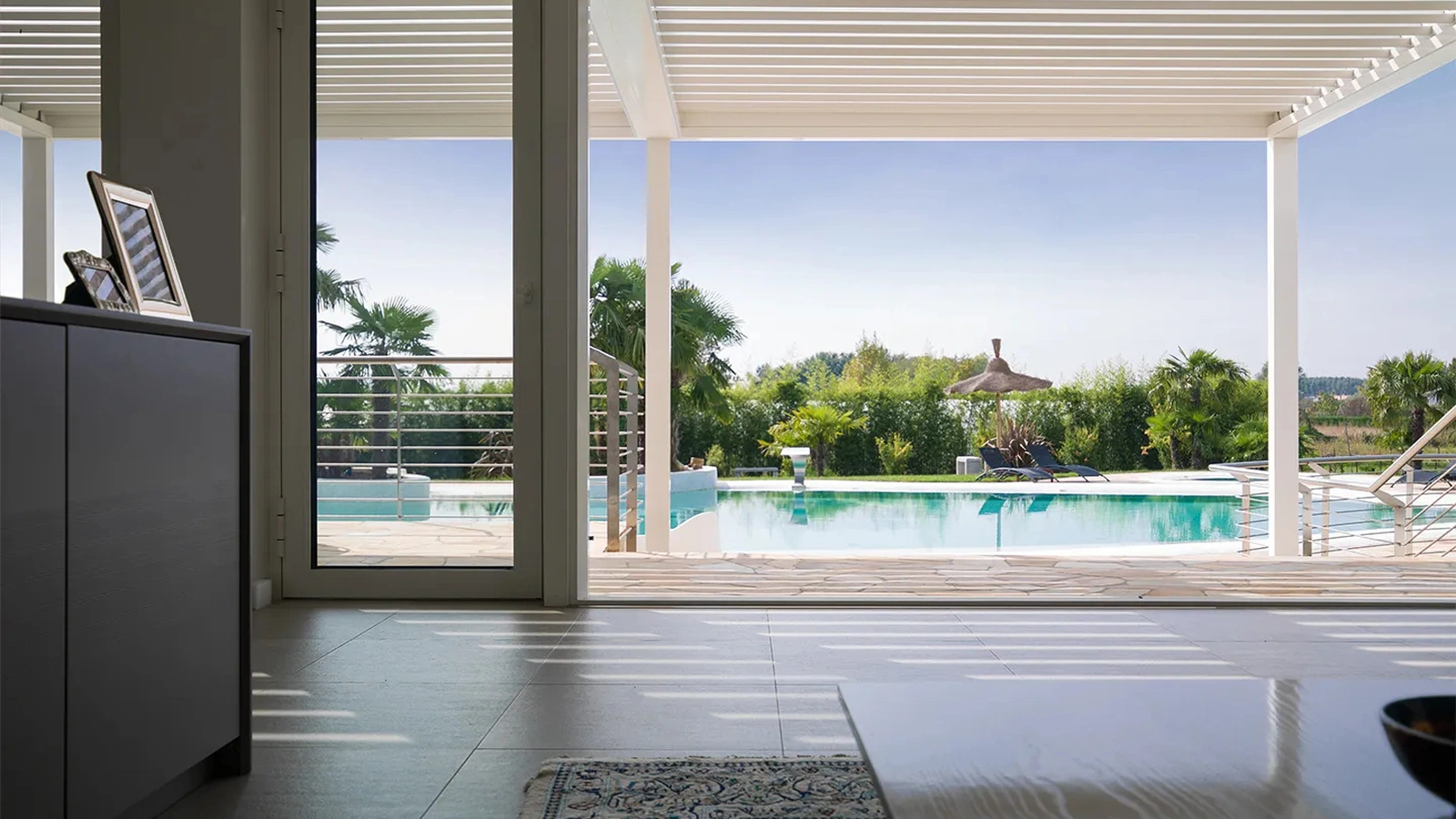 Pergola bioclimatica Vision di Pratic
